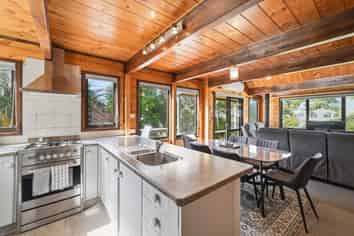 43 Moncur Drive, Springfield