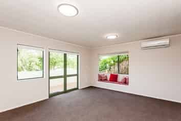 23 Seaview Road, Marfell