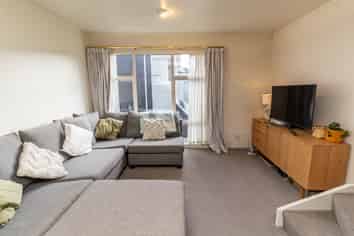 6/20 Thompson Street, Mount Cook