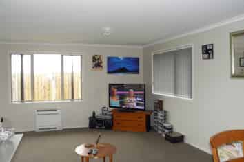 1 Hinton Court, Kingswell