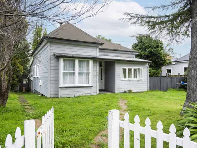 364-364A Clifford Street, Mangapapa