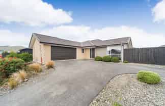 9 Mediterranean Grove, Fitzherbert