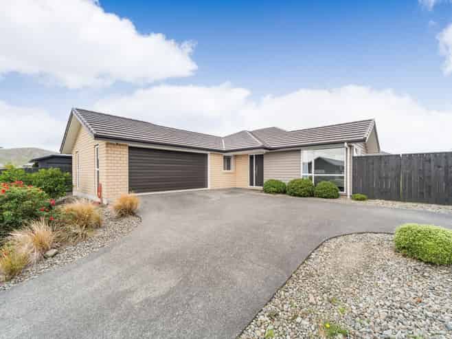 9 Mediterranean Grove, Fitzherbert