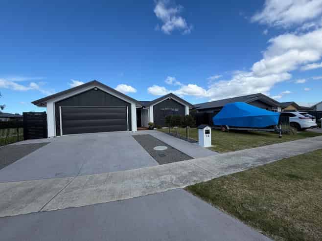 94 Hunter Drive, Awatoto