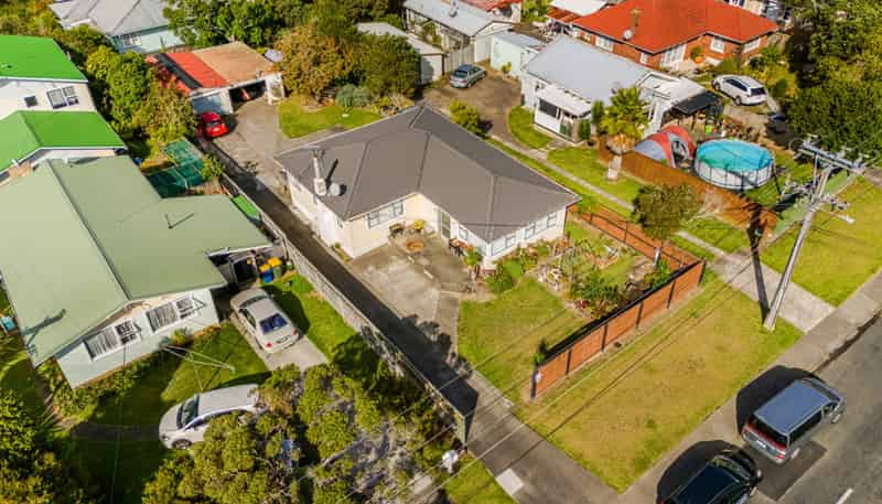 805 Te Atatu Road, Te Atatu Peninsula