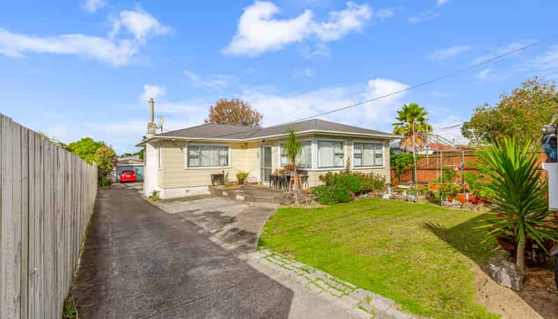 805 Te Atatu Road, Te Atatu Peninsula