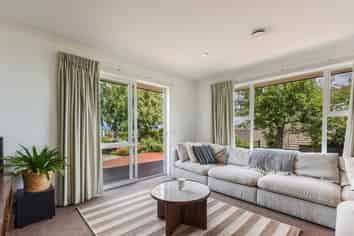 5 Norfolk Place, Stoke