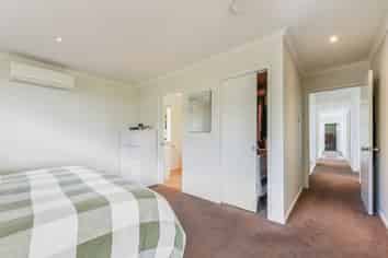 5 Norfolk Place, Stoke