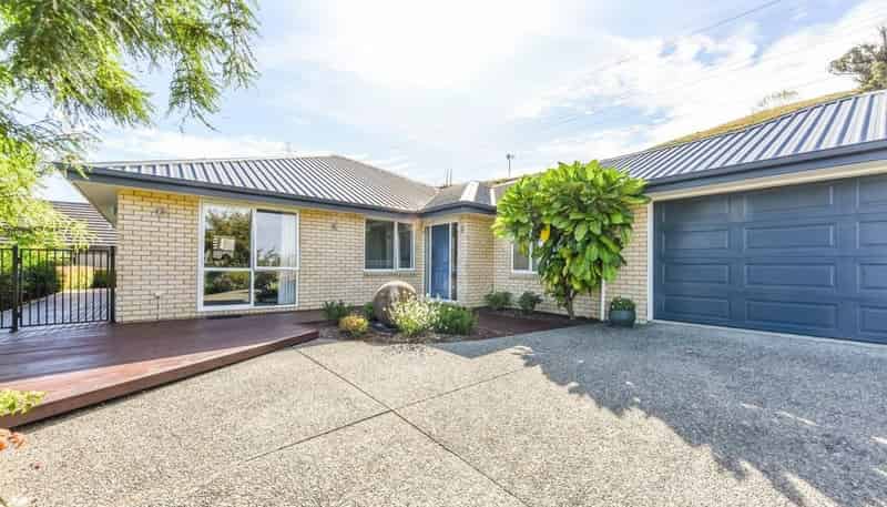 5 Norfolk Place, Stoke