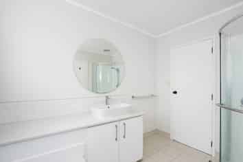 1-66 Waiau Street, Torbay