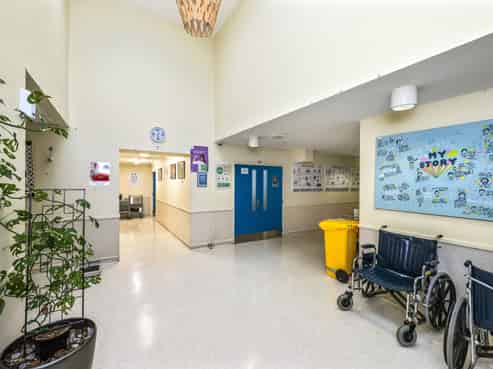 Prime multi-tenanted town centre asset