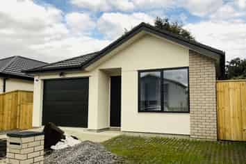 55  Rorotu Ave , Karaka