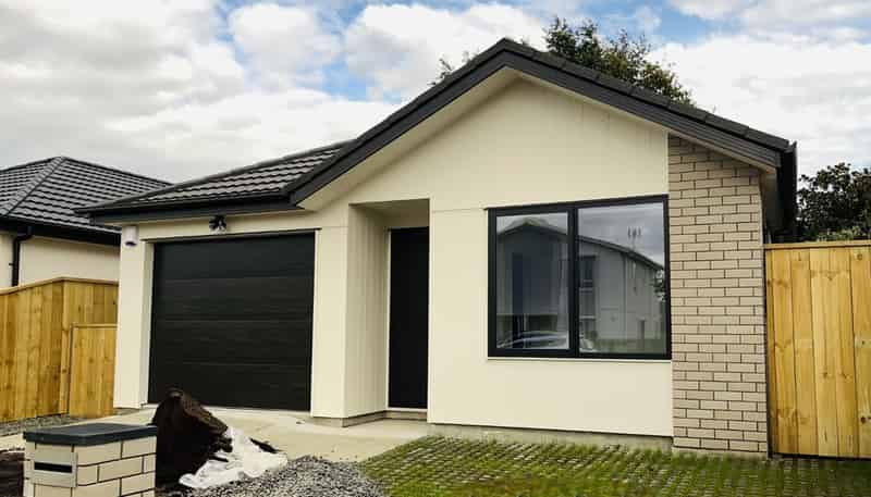 55  Rorotu Ave , Karaka