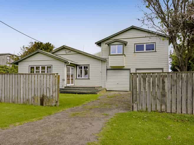 52 Kawei Road, Hawera