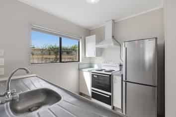 22B College Place, Poike