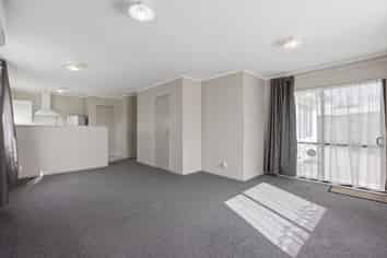 22B College Place, Poike