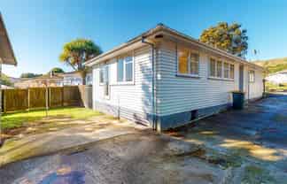 14 Surprise Place, Porirua