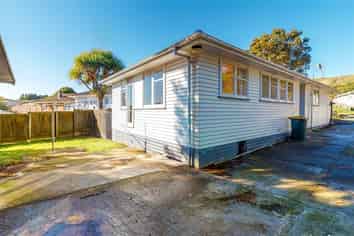 14 Surprise Place, Porirua