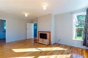 14 Surprise Place, Porirua