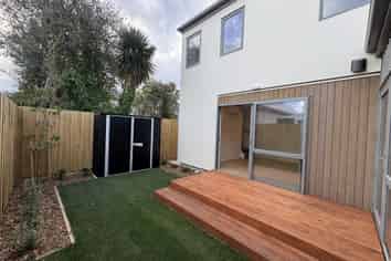 5/140 Huxley Street, Sydenham