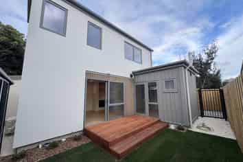 5/140 Huxley Street, Sydenham