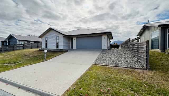 7 Sunnyside Lane, Wanaka