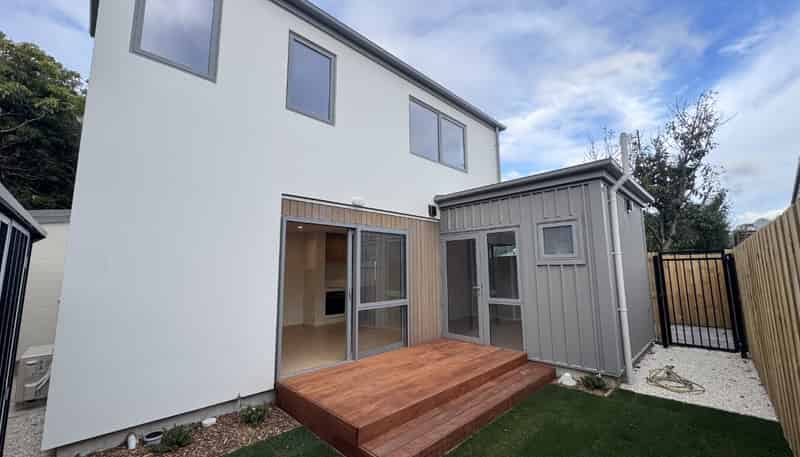 5/140 Huxley Street, Sydenham