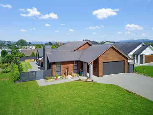 10 Topping Place, Whitianga