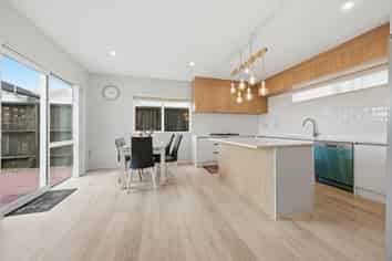 82C Moore Street, Howick