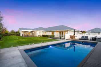 2 Riverstone Drive, ROLLESTON