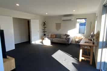 8 Saddlers Way, Papamoa