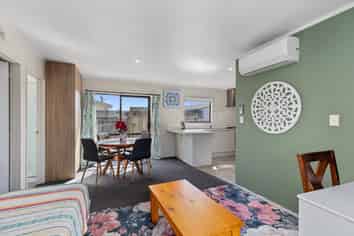 16B Doncaster Drive, Papamoa