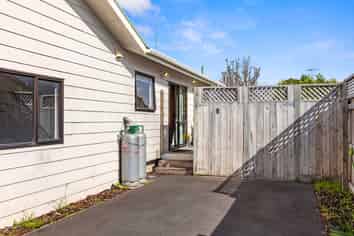16B Doncaster Drive, Papamoa