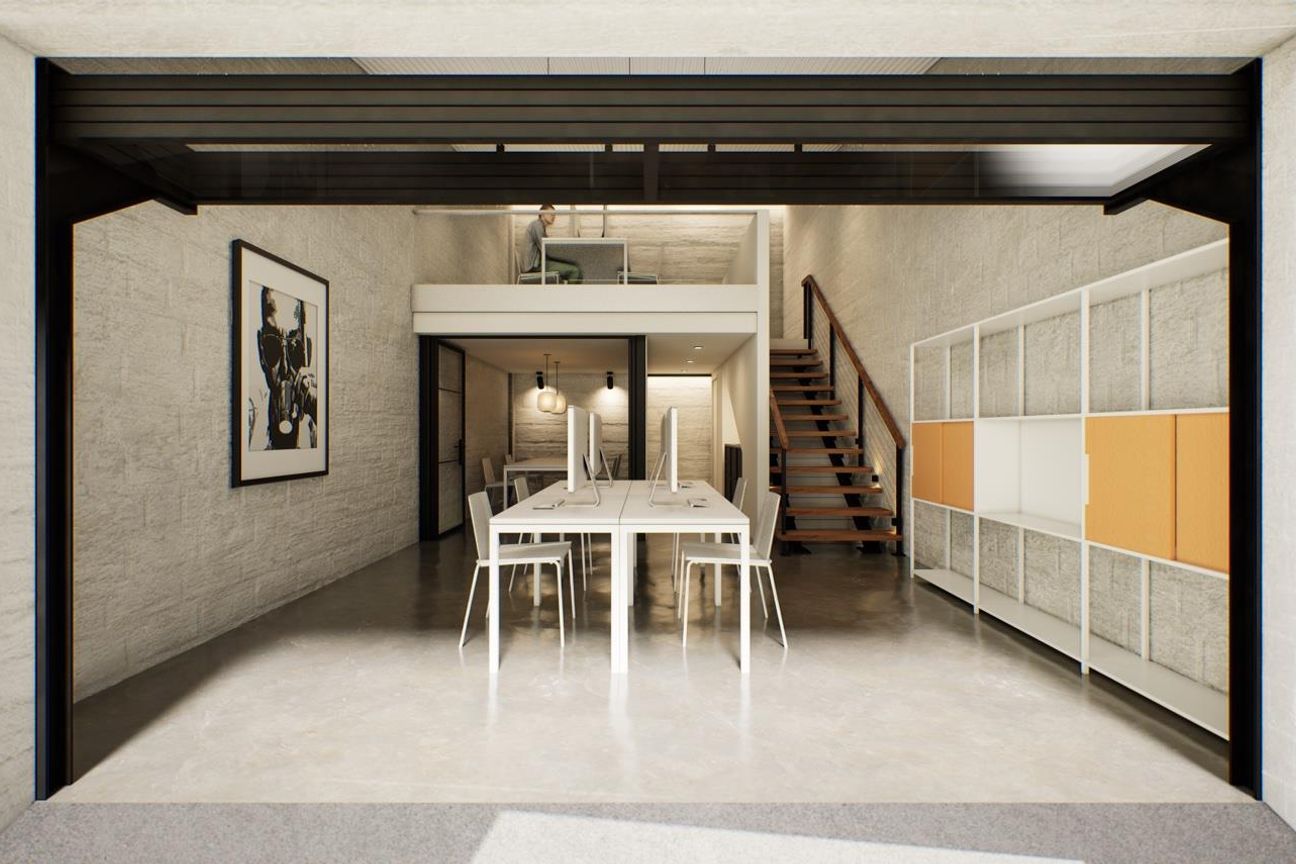 CBRE - Elevated Industrial / Showroom with Office - Widok 6