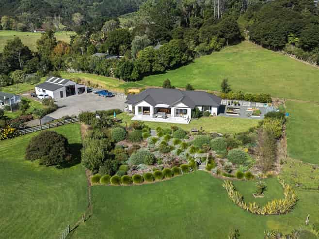 1840 Tiki Road, Coromandel