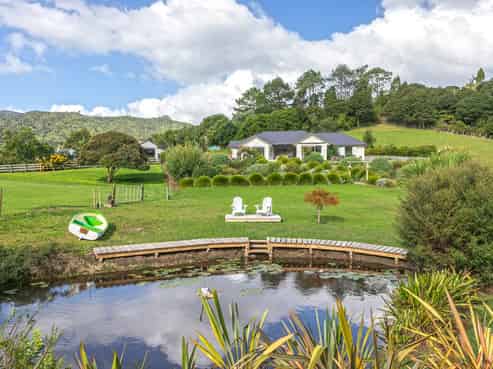 1840 Tiki Road, Coromandel