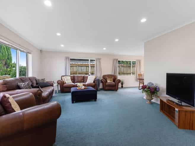 8 Macnean Drive, East Tamaki Heights