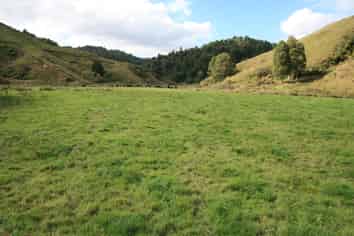 4869 Ohura Road, Pohokura