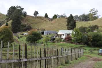 4869 Ohura Road, Pohokura