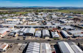 547m² Warehouse with Showroom/Office