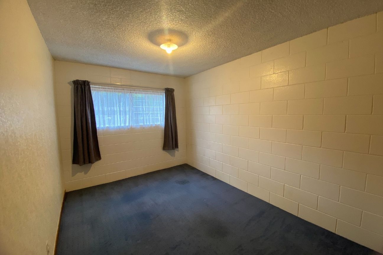 Spacious Downstairs Unit - Widok 6