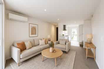 20/10  Silver Moon Road, Albany