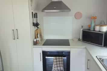 1007B Tomoana Road, Mahora