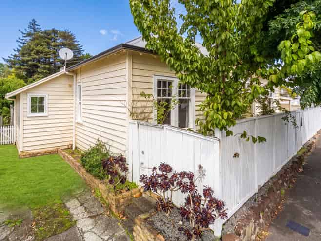 141 Bassett Road, Remuera