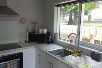 1007C Tomoana Road, Mahora