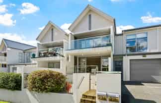 23A Blake Greens, Millwater