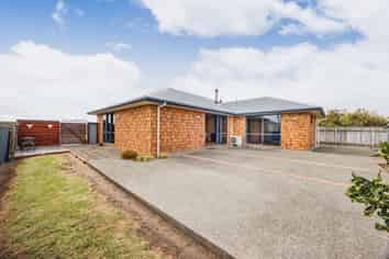 64 Andrews Street, Foxton Beach