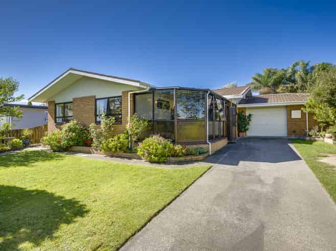 329 Westminster Avenue, Tamatea