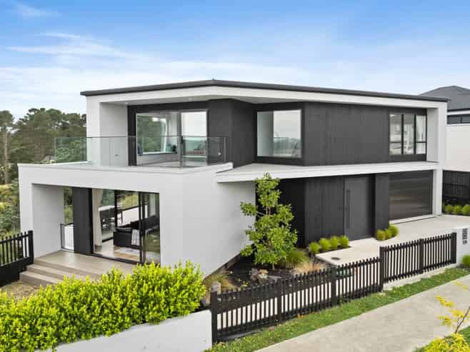 326 Flat Bush School Road, Flat Bush