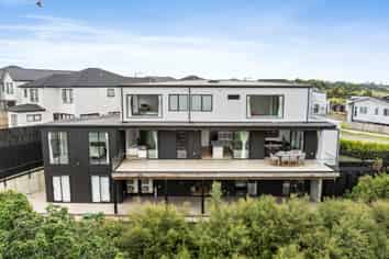 326 Flat Bush School Road, Flat Bush